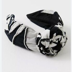 Free people Namjosh Allegra bun beaded headband new without tags